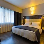 Alif Avenidas Hotel