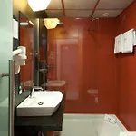 Alif Avenidas Hotel