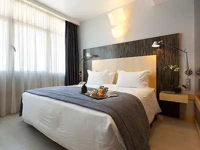 מלון Alif Avenidas