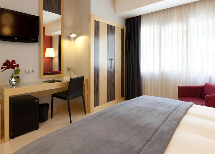 Alif Avenidas 4* Lizbona