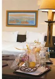 Szálloda Alif Avenidas 4*